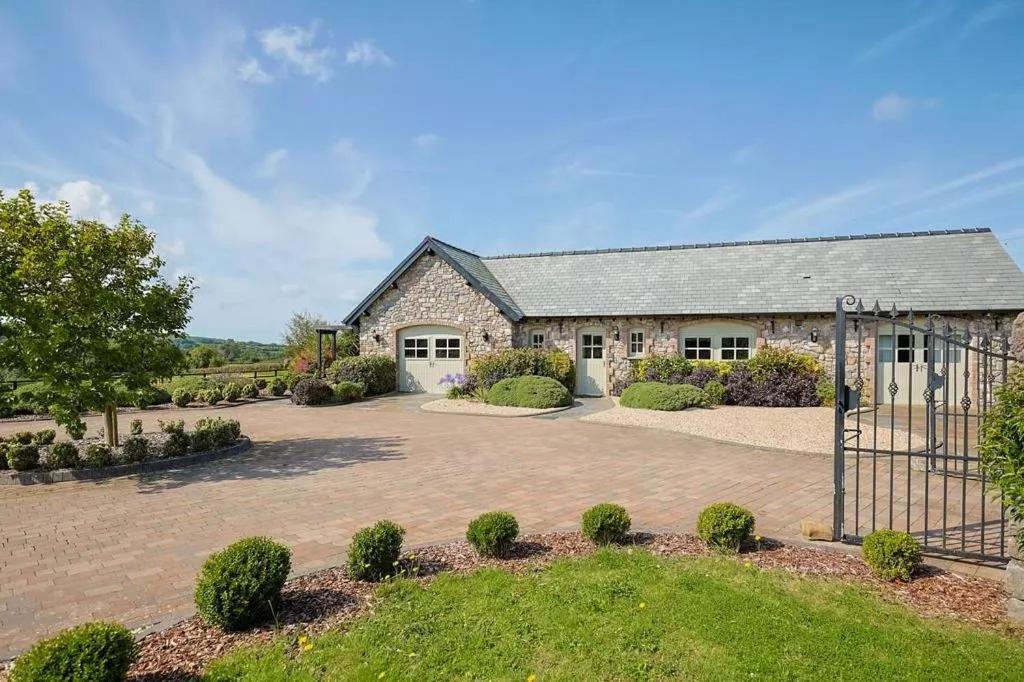 Mulberry House